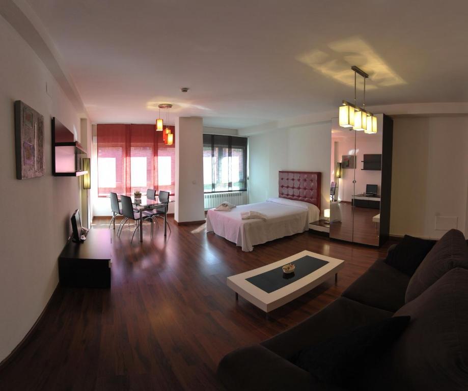 לה לסטריה Apartamentos Turisticos Veladiez מראה חיצוני תמונה